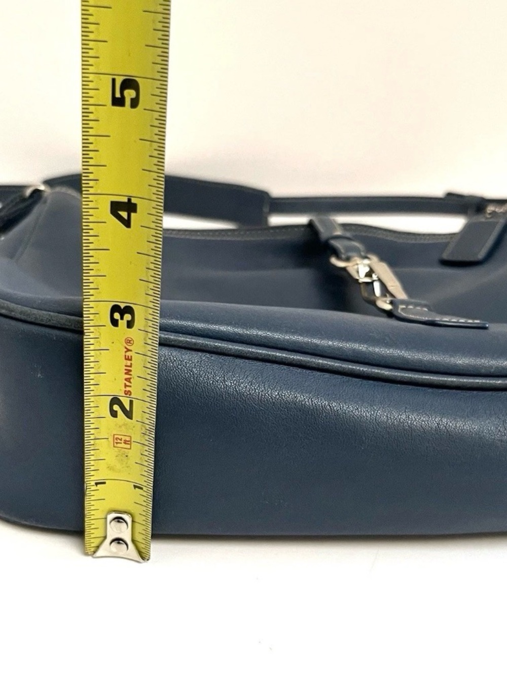 Vintage COACH Hamptons
7778 Hobo Clip Blue - Picture 13 of 14